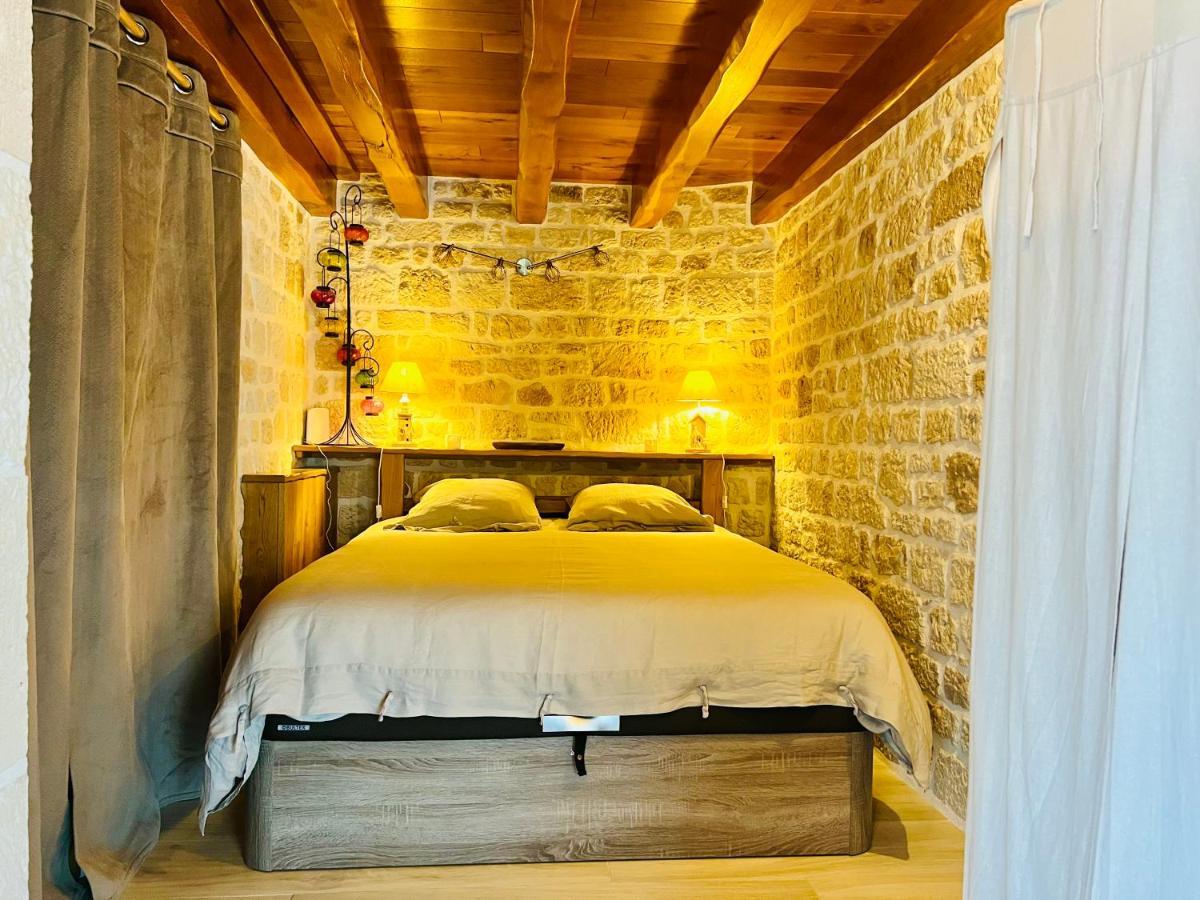 Le Mas Des Mathes, Chambres D'Hotes, Studios Ле-Мат Экстерьер фото